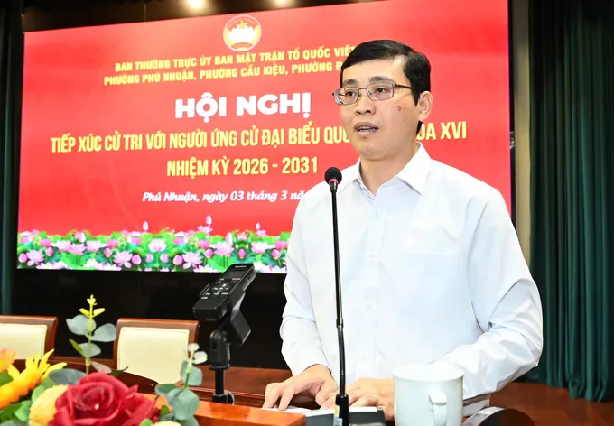 ĐBQH hoạt động chuyên trách tại Ủy ban Pháp luật và Tư pháp của Quốc hội Đỗ Đức Hiển trình bày chương trình hành động. Ảnh: VIỆT DŨNG IMG_6302.jpeg