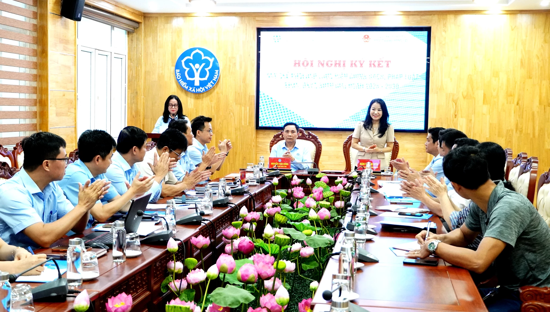 Đại diện lãnh đạo UBND phường Đồng Hới phát biểu bế mạc hội nghị - Ảnh: H.Tr.