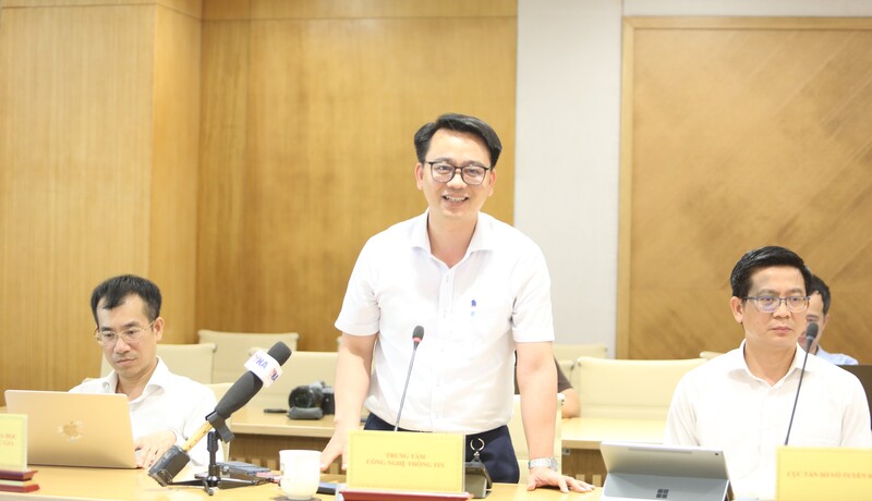 Ông Cù Kim Long, Phó Giám đốc Trung tâm Công nghệ thông tin. Ảnh: Q.N