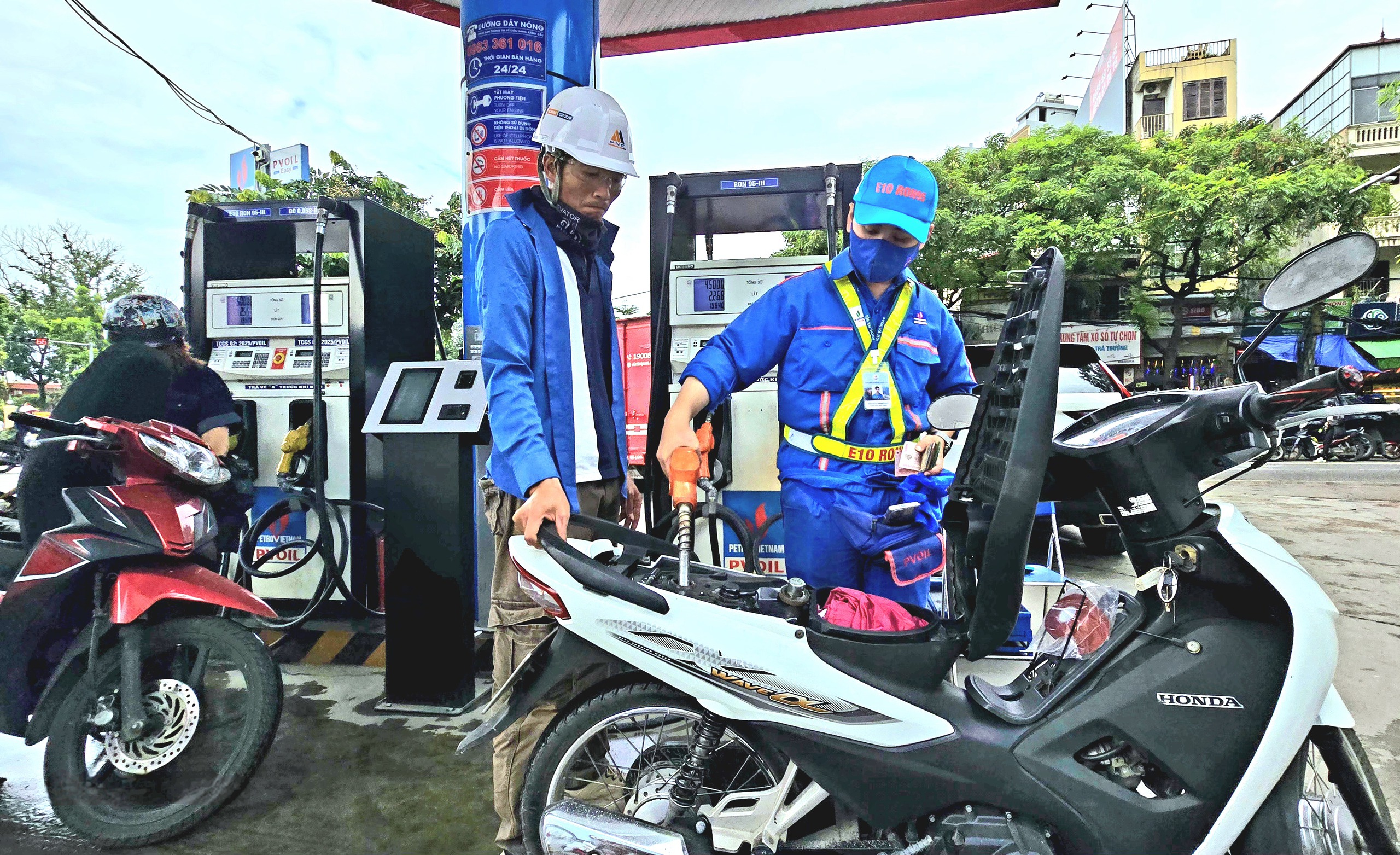 Xăng E10 - Sự thật từ phòng thí nghiệm- Ảnh 1. Xăng E10 - Sự thật từ phòng thí nghiệm- Ảnh 1.