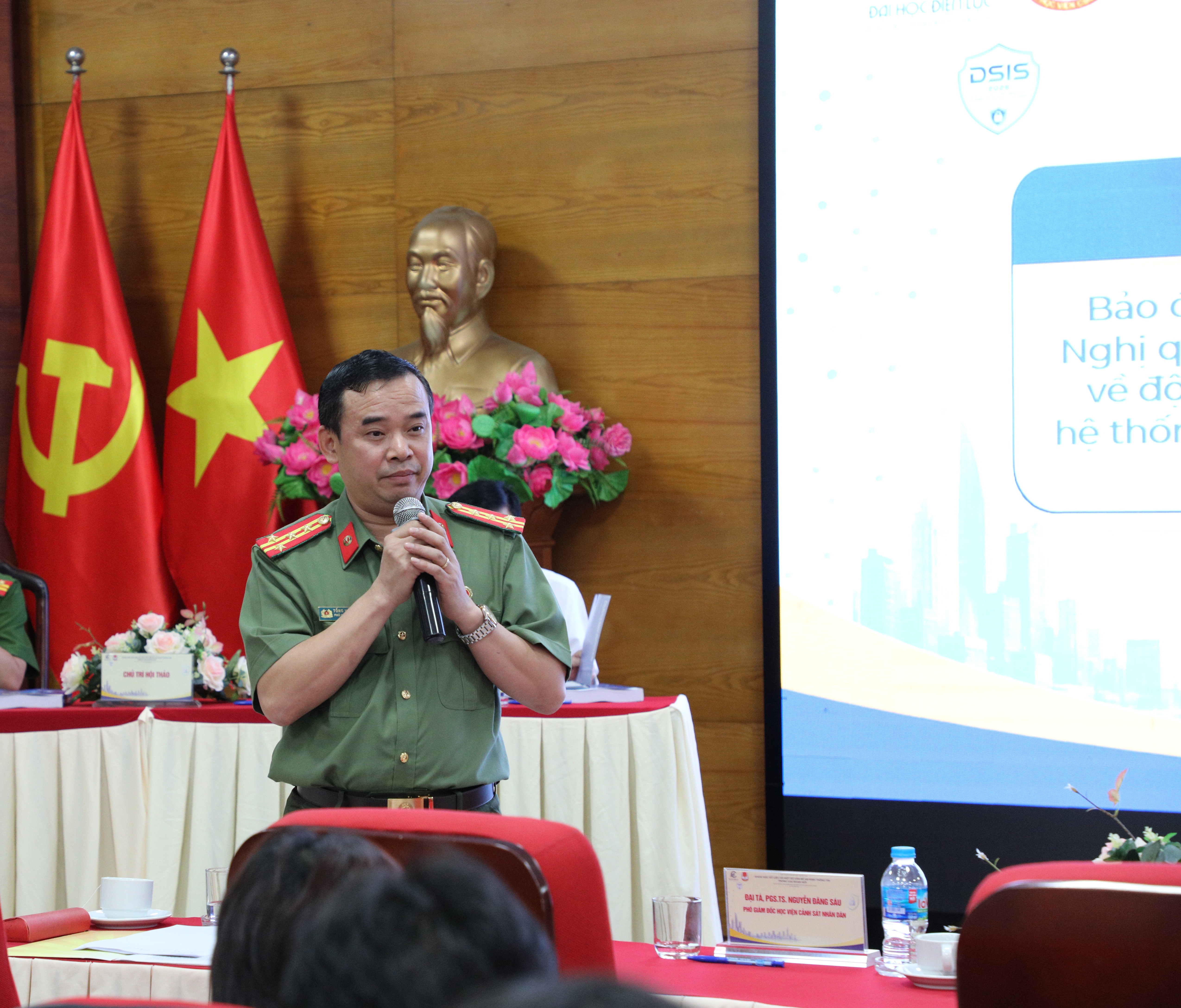 Phó giám đốc Học viện Chính trị Công an Nhân dân Đại tá - PGS.TS Tống Văn Khuông phát biểu tại hội thảo