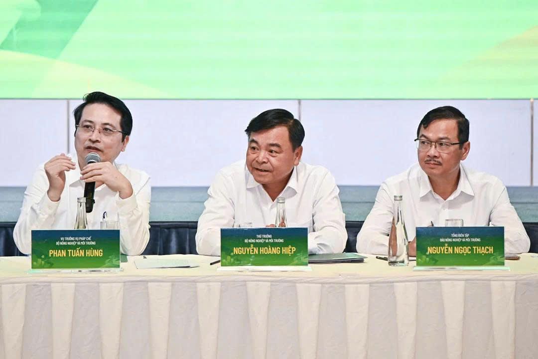 Bộ Nông nghiệp và Môi trường đối thoại cùng doanh nghiệp, thúc đẩy cải cách thủ tục hành chính - Ảnh 4