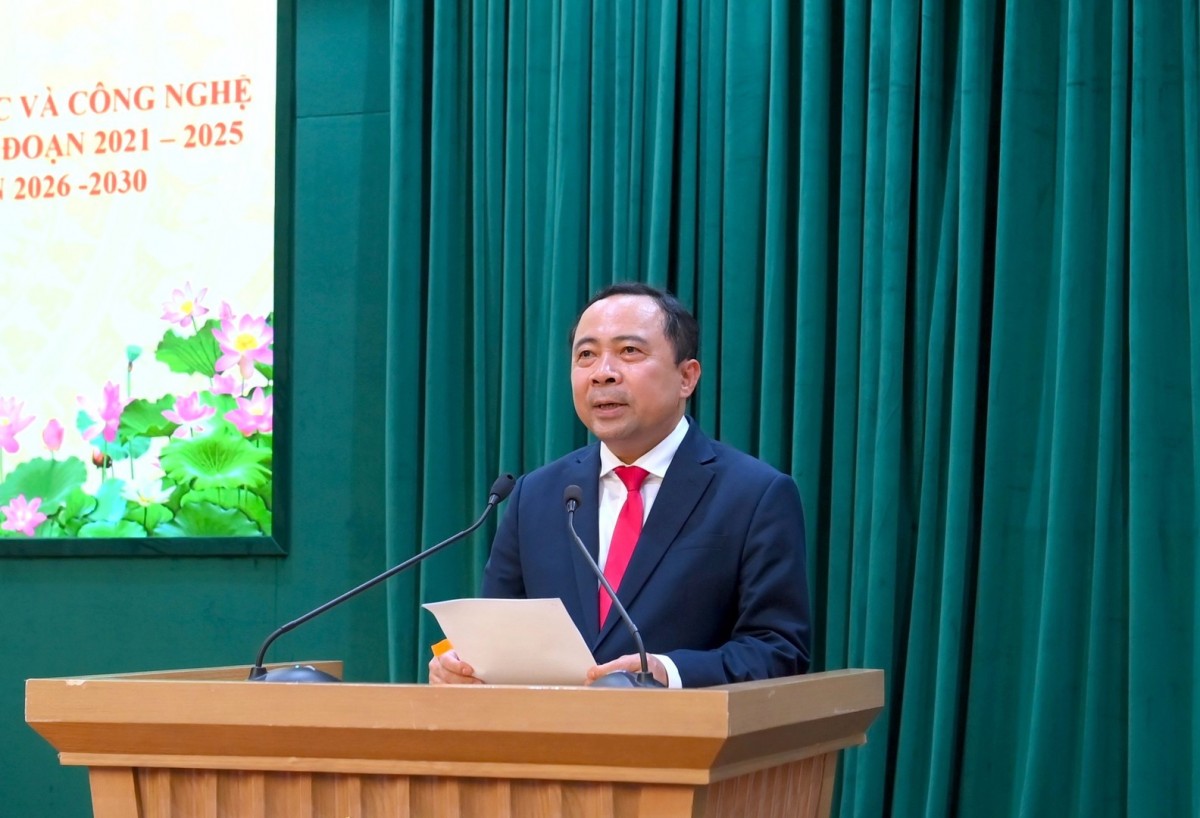 Bộ trưởng Vũ Hải Quân: Các cơ quan, đơn vị của hai Bộ tiếp tục phối hợp chặt chẽ trong công tác tham mưu, hoàn thiện thể chế về KHCN, ĐMST và CĐS, góp phần triển khai thực hiện hiệu quả Nghị quyết số 57 của Bộ Chính trị.