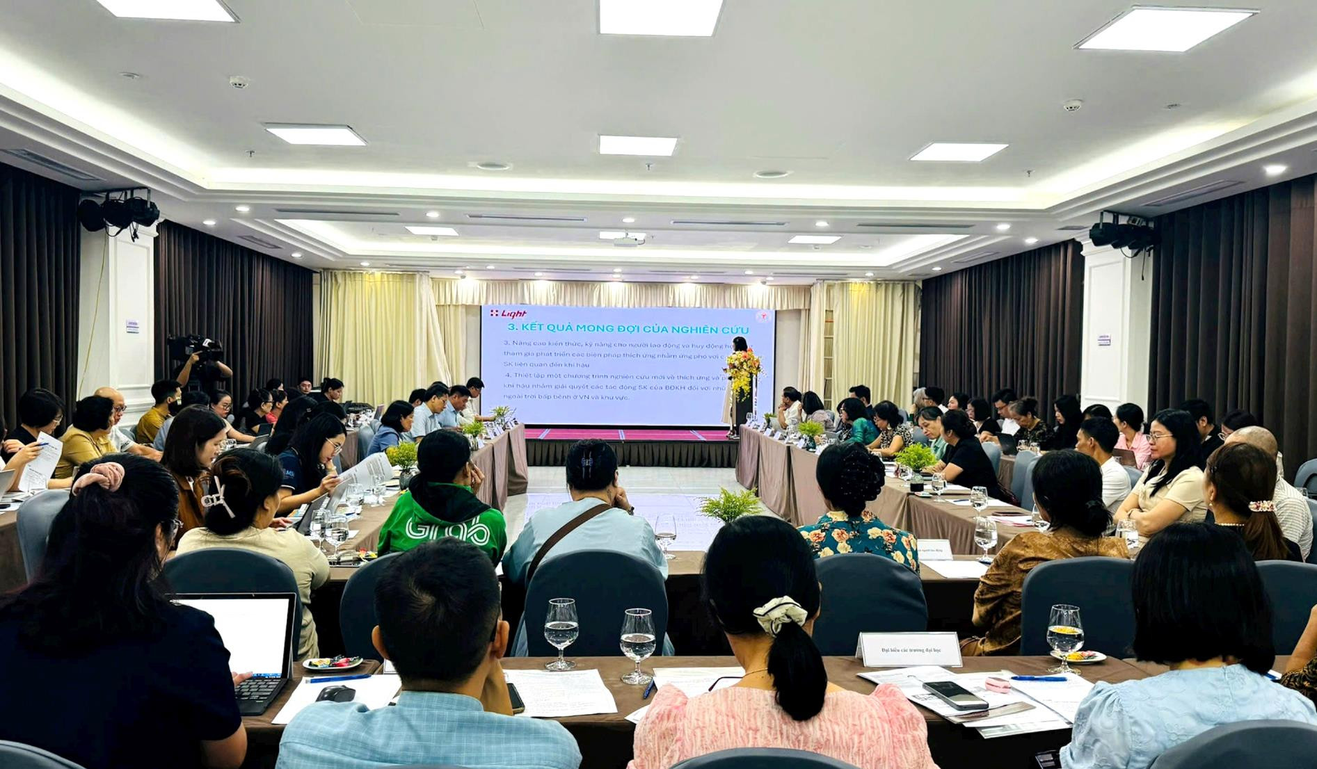 14-8-quang-canh.jpg